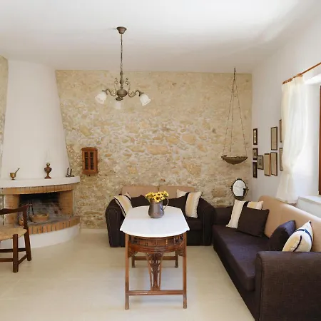Nikolaos Villa