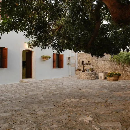 Villa Nikolaos
